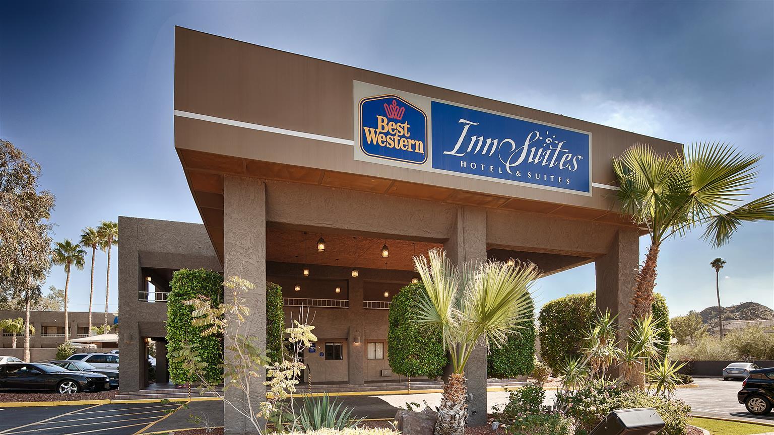 Best Western Innsuites Phoenix Hotel & Suites Экстерьер фото