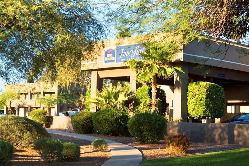 Best Western Innsuites Phoenix Hotel & Suites Экстерьер фото