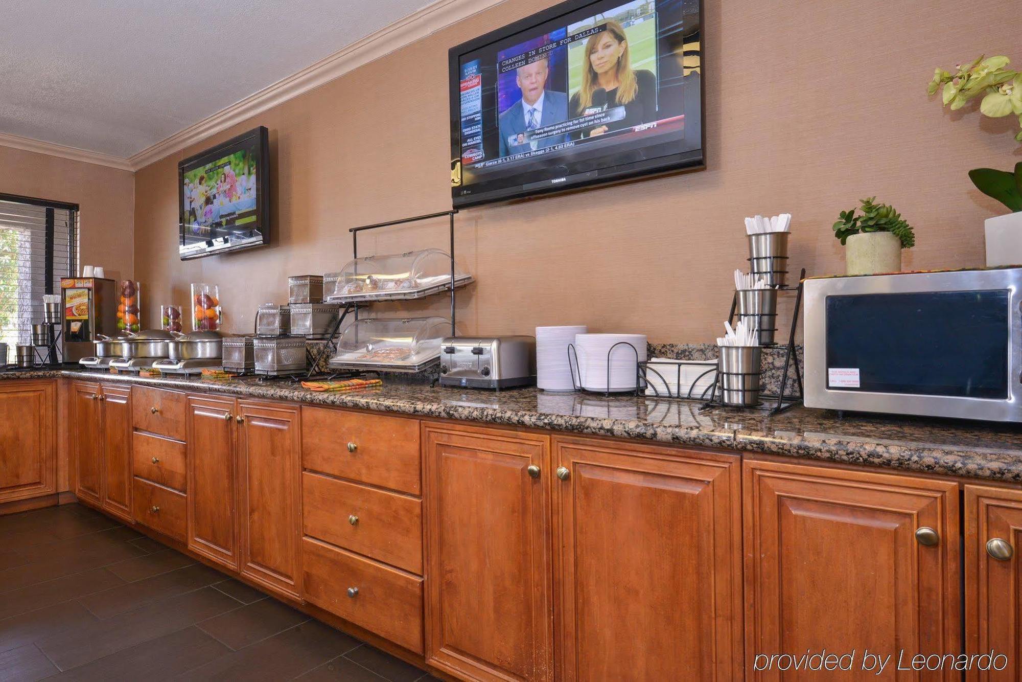 Best Western Innsuites Phoenix Hotel & Suites Экстерьер фото