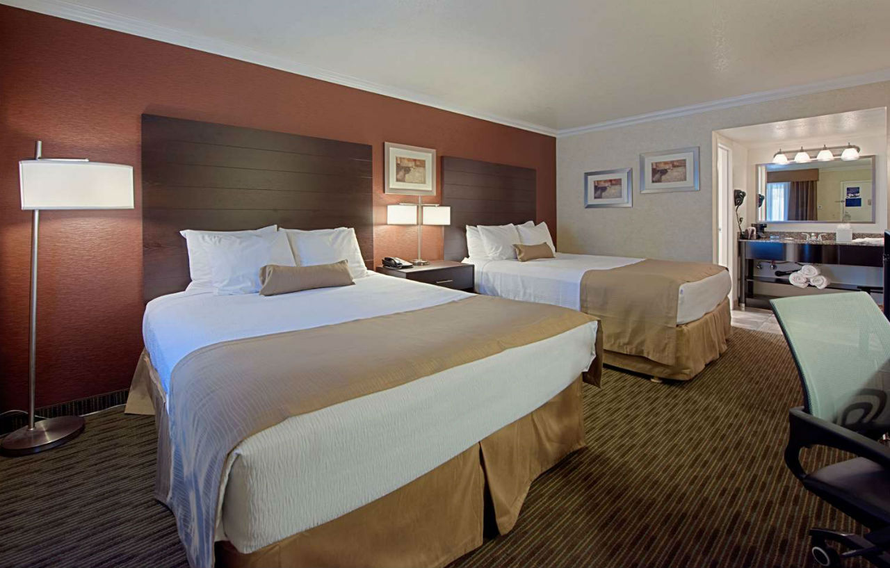 Best Western Innsuites Phoenix Hotel & Suites Экстерьер фото